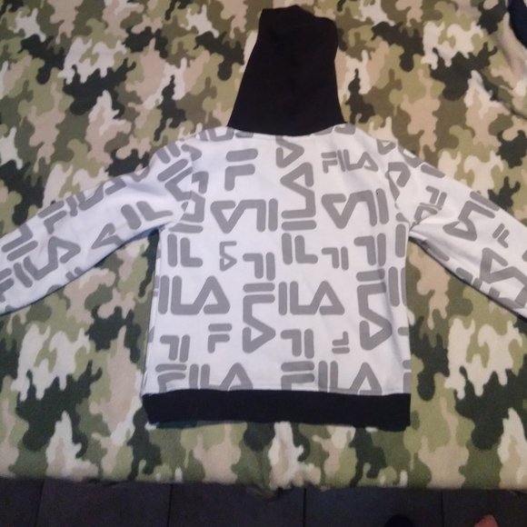 Fila Sweater - Picture 3 of 3